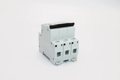 Disjuntor DIN Trifásico Curva-C 25A 3kA 05121.7025.31 - Soprano